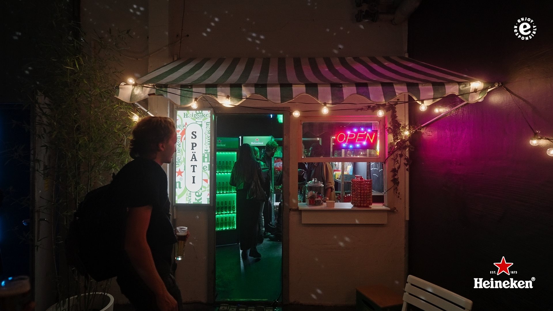 Heineken AW Art 2 16X9 1827