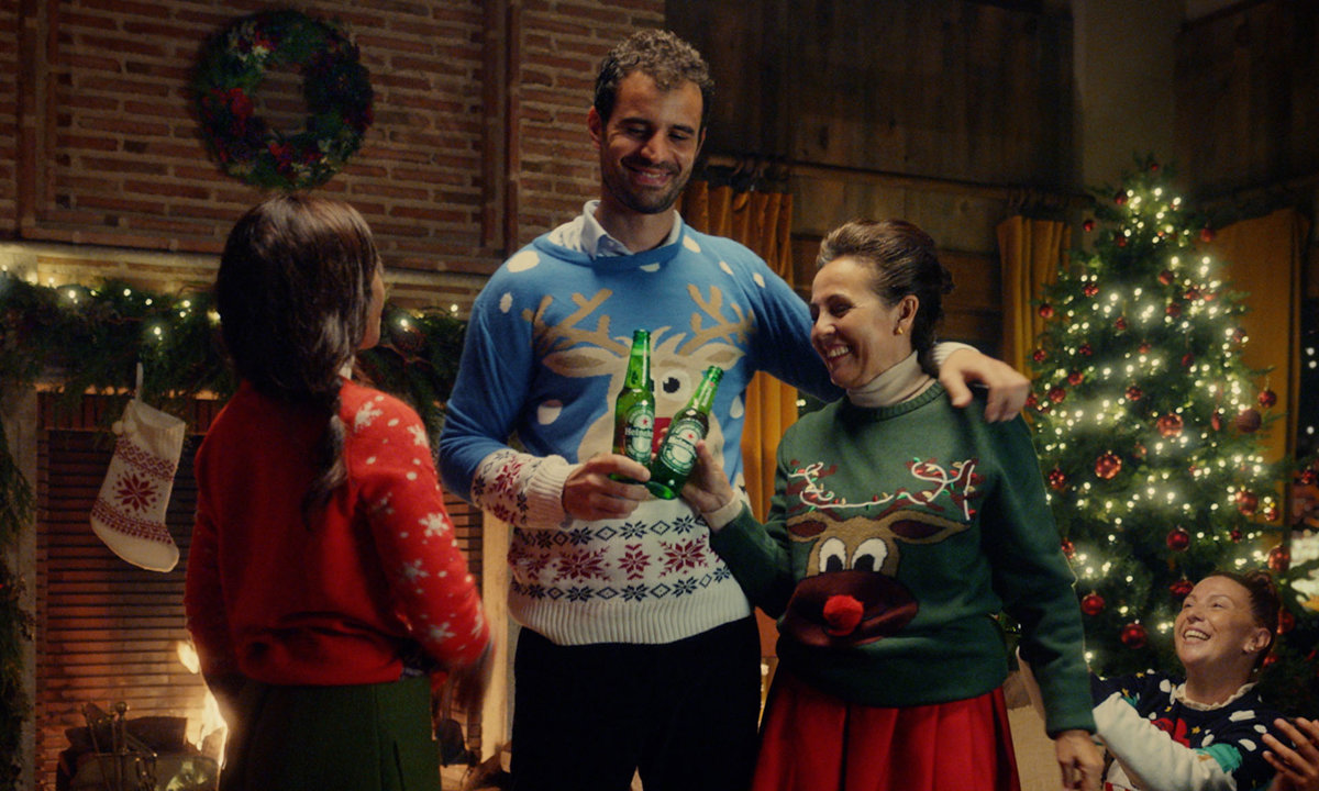 Holiday As Usual (1)