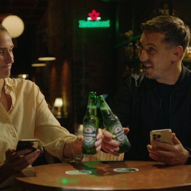 Heineken Social Swap Hero Video Placeholder Image 4