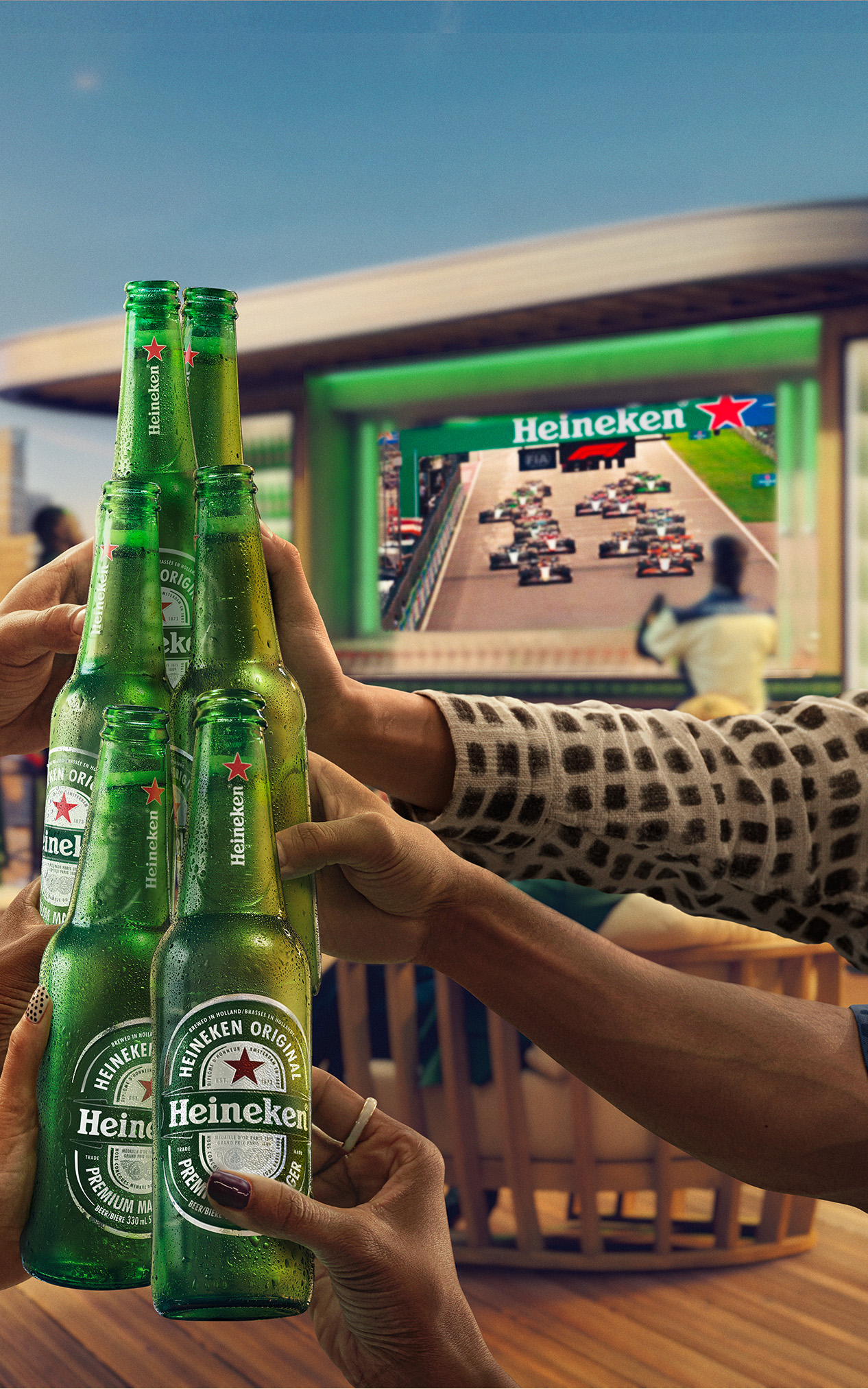 25 169 BETT Heineken F1 Touch Bottle 0 Mobile