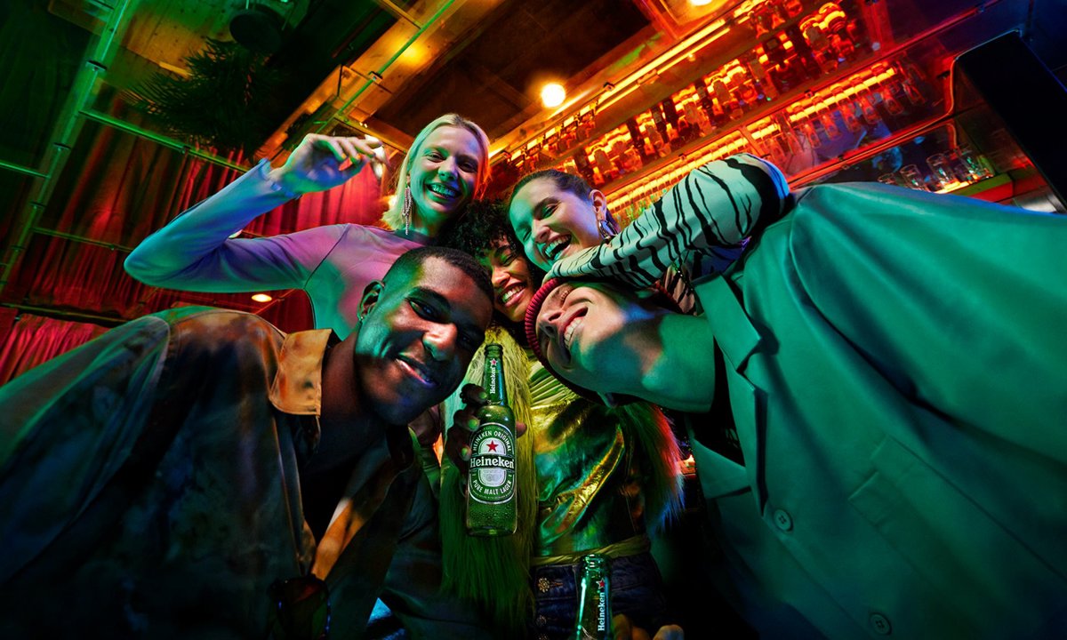 2302 Le Heineken F001 0397 D V01